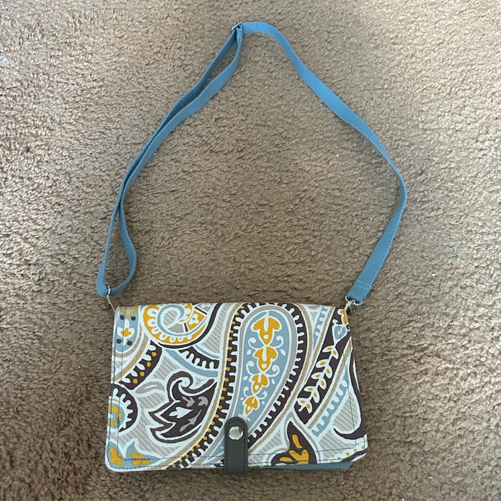 EUC small Thirty One paisley crossbody purse